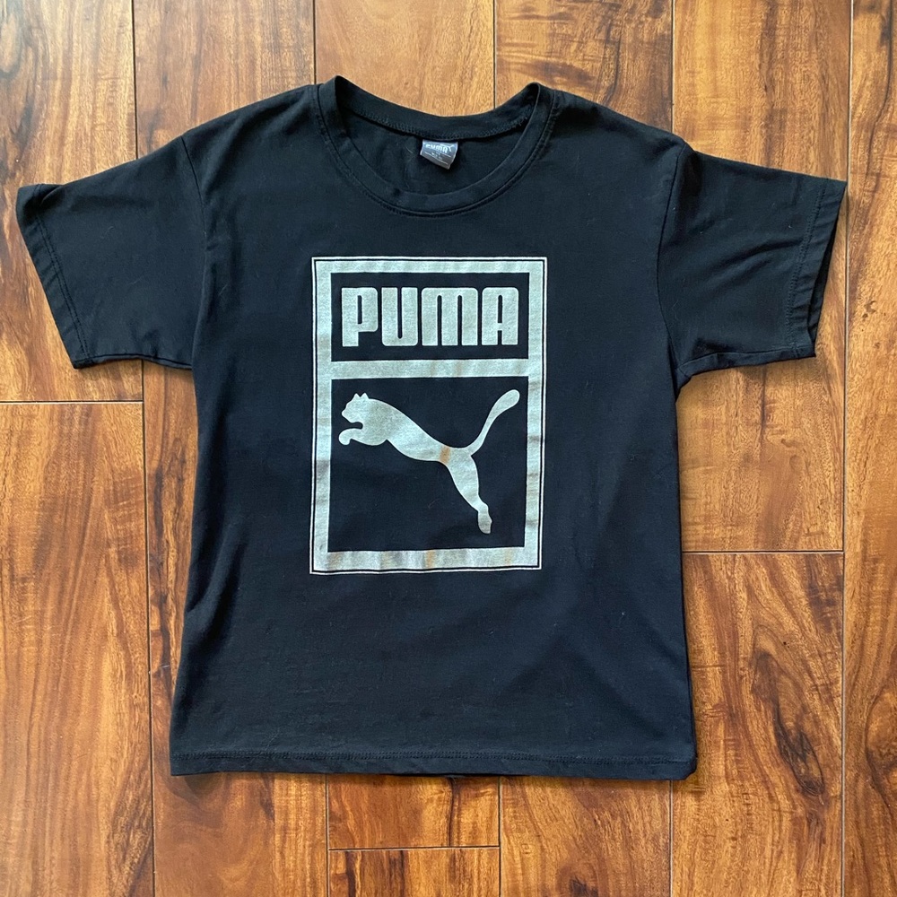 Puma Black and Silver T Shirt Size M